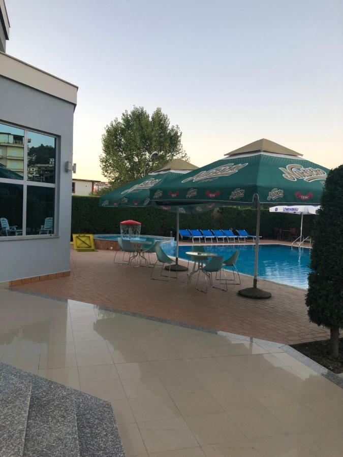 Hotel Blue sky Golem  Exterior foto