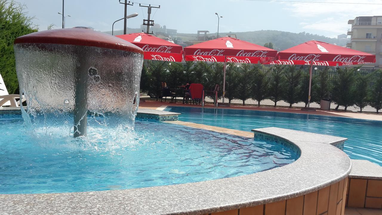 Hotel Blue sky Golem  Exterior foto